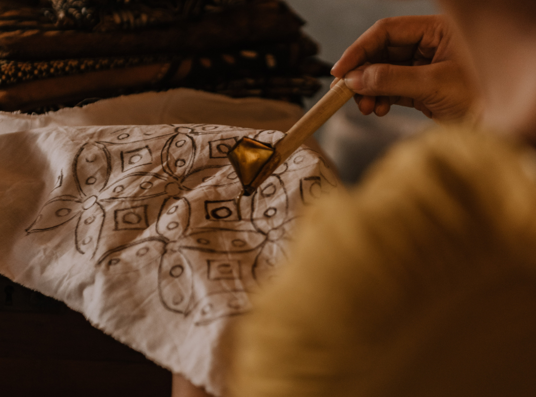 keindahan-batik-indonesia-warisan-budaya-yang-abadi